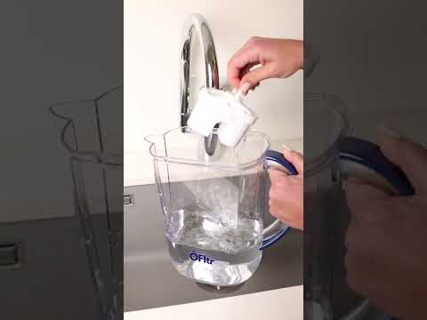 Cartridge installation guide for the ÔFltr Water Pitcher.
Follow these simple steps to prepare and install your filter for everyday use.